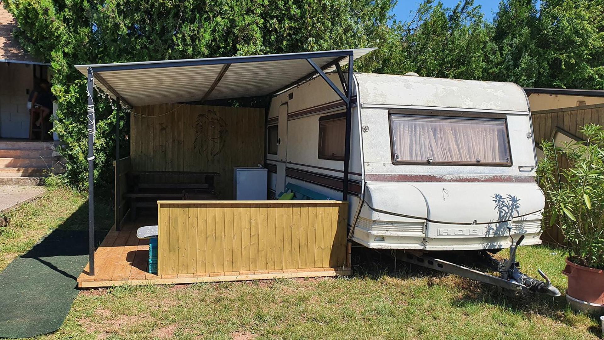 Mandel Camping Paloznak Værelse billede