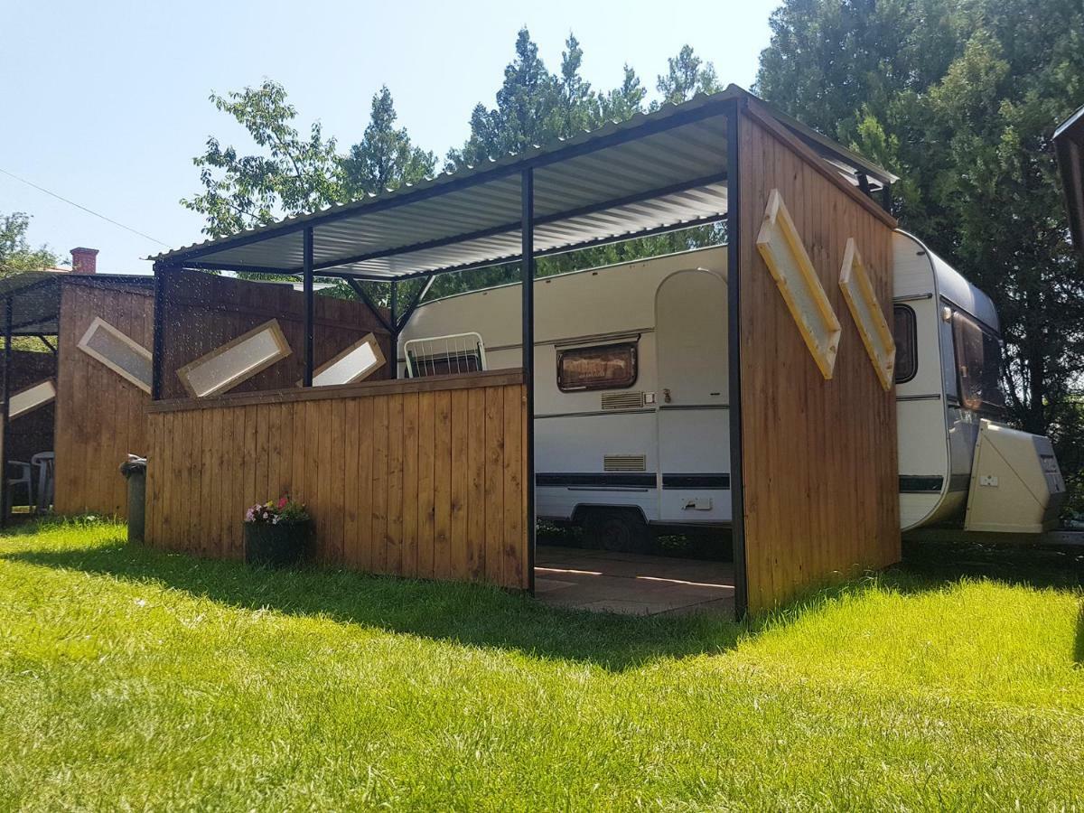 Mandel Camping Paloznak Eksteriør billede